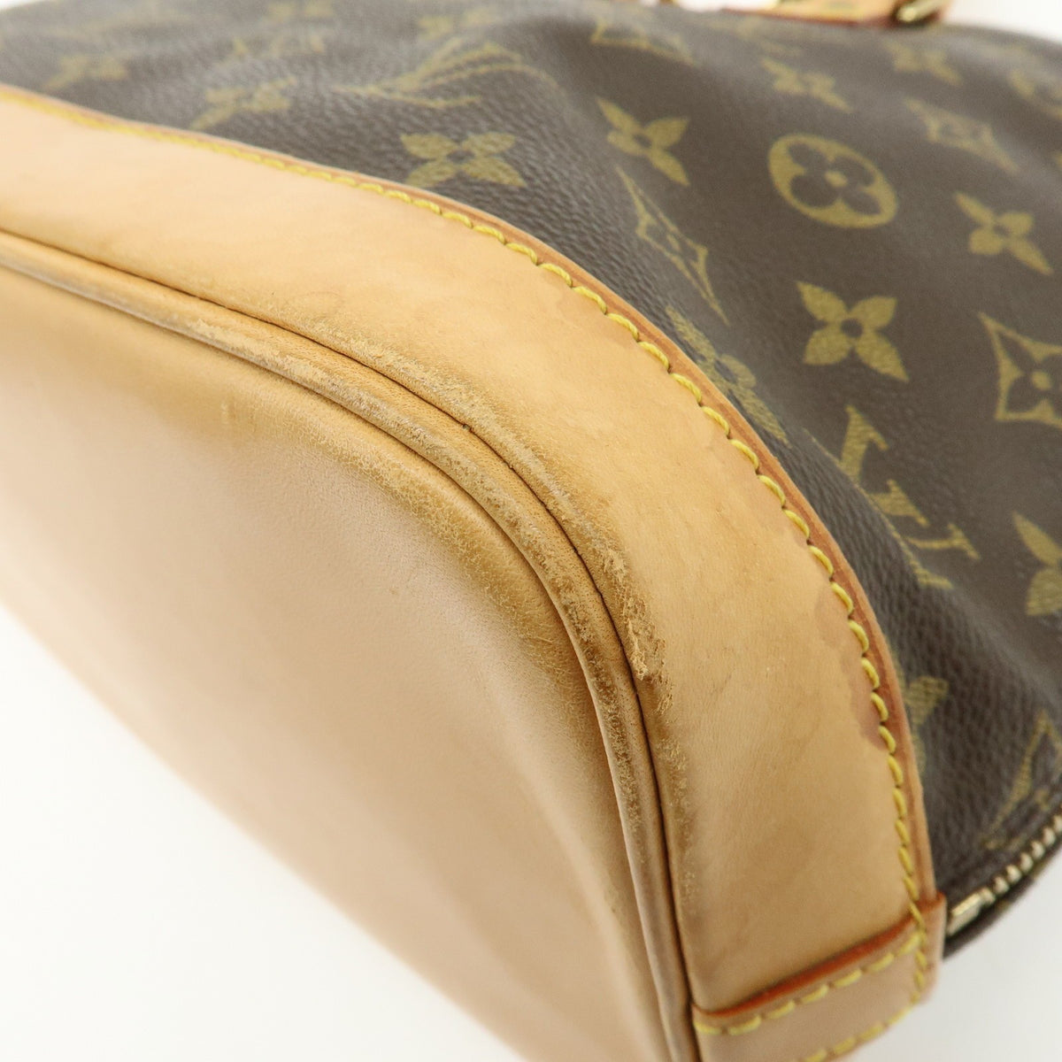 Louis Vuitton Alma Monogram Canvas Brown Canvas Handbag (Pre-Owned)