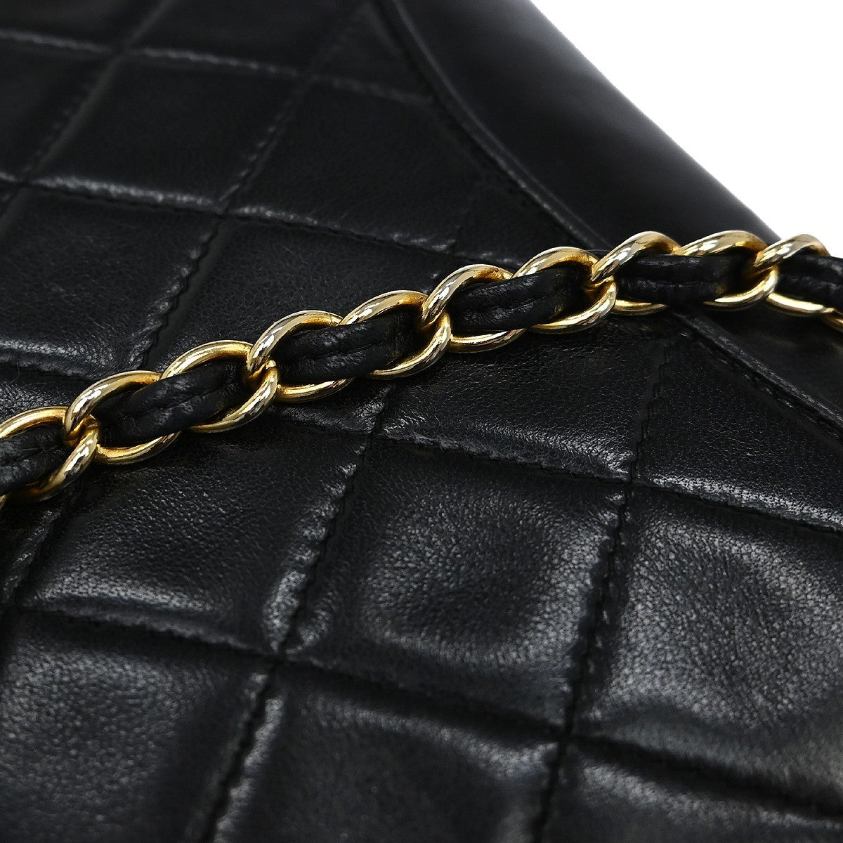 Chanel Vintage Cc Full Flap Quilted Lambskin Black Leather Shoulder Bag Bag (Pre-Owned)