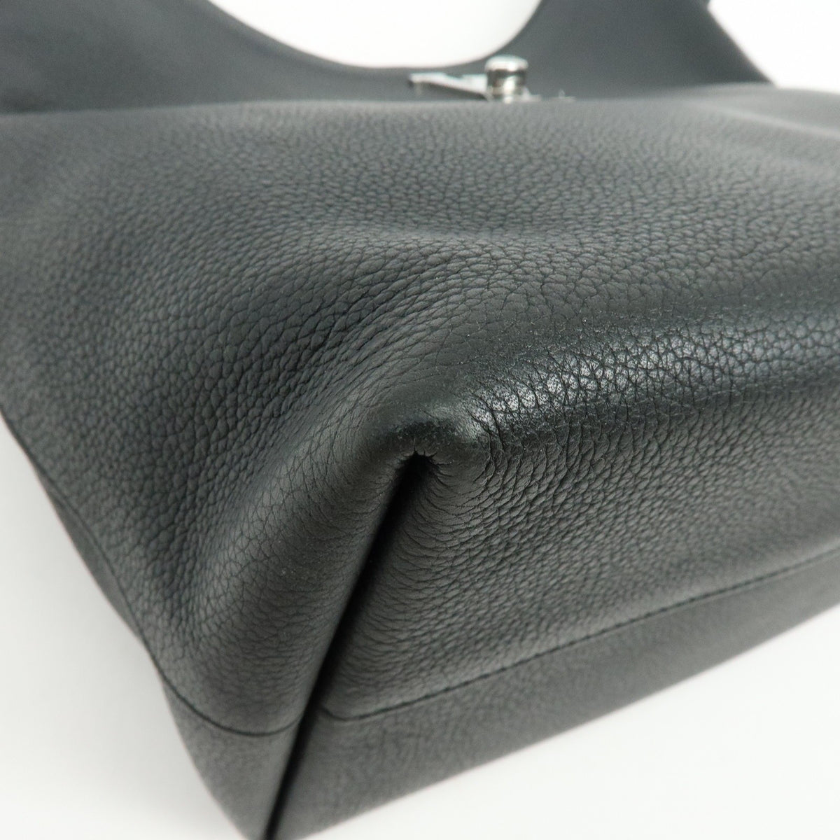Louis Vuitton Lockme Hobo Leather Black Leather Shoulder Bag Bag (Pre-Owned)