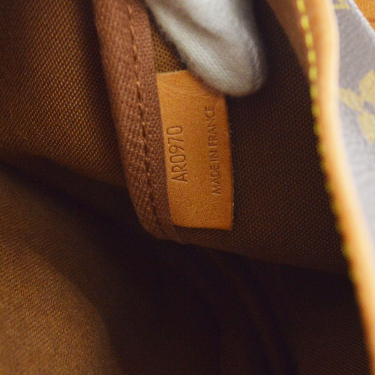 Louis Vuitton Saumur Monogram Canvas Brown Canvas Shoulder Bag Bag (Pre-Owned)