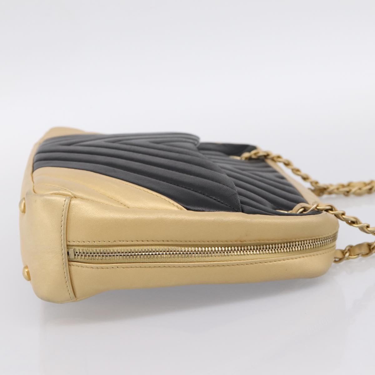 Chanel Camera Chevron Lambskin Beige Leather Shoulder Bag Bag (Pre-Owned)
