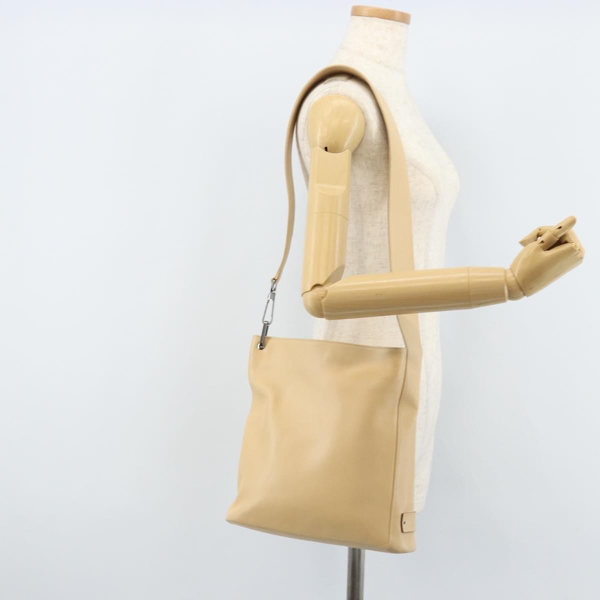 Gucci Vintage Leather Beige Leather Shoulder Bag Bag (Pre-Owned)