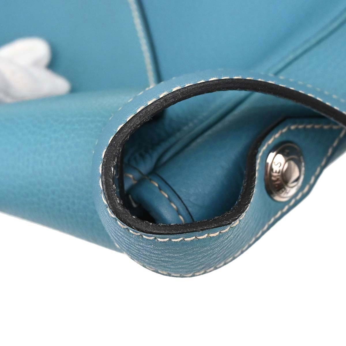 Hermes Christine Leather Blue Leather Handbag (Pre-Owned)
