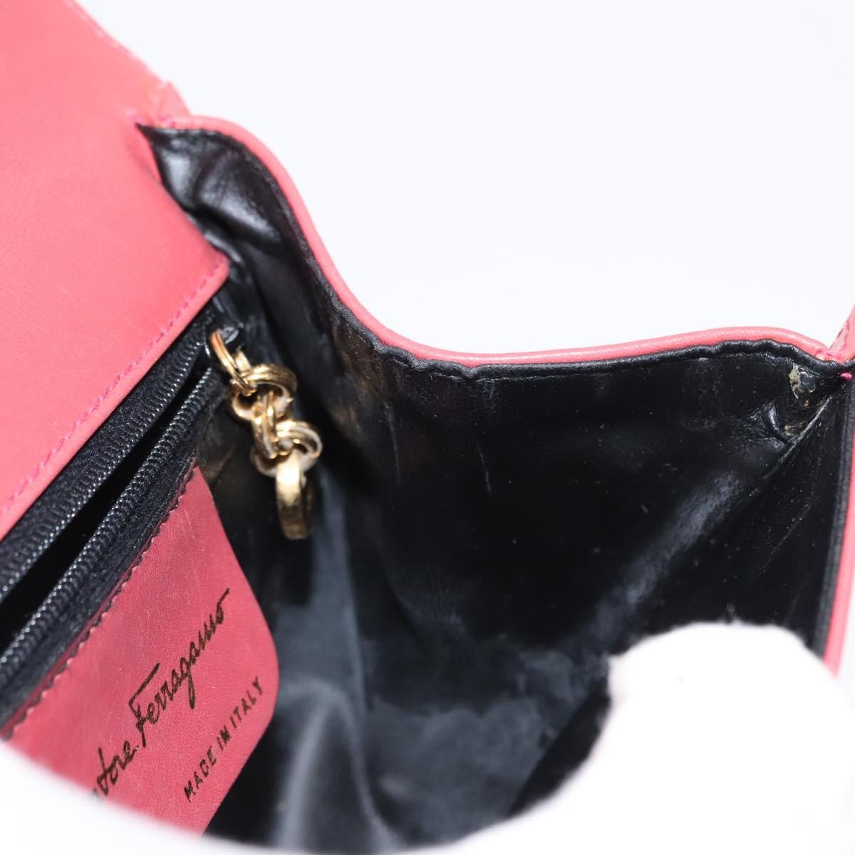 Salvatore Ferragamo Gancini Leather Pink Leather Shoulder Bag Bag (Pre-Owned)