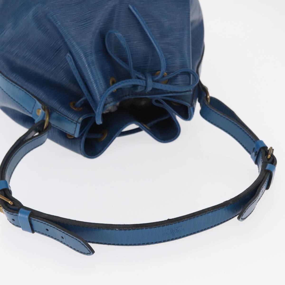 Louis Vuitton Noe Epi Leather Blue Leather Shoulder Bag Bag (Pre-Owned)
