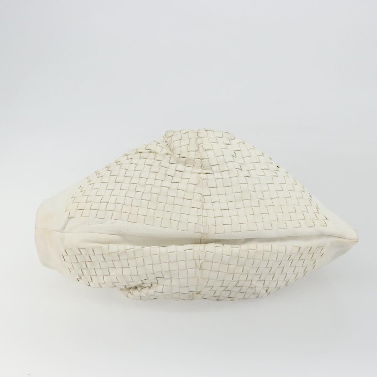 Bottega Veneta Intrecciato Shoulder Leather White Leather Shoulder Bag Bag (Pre-Owned)