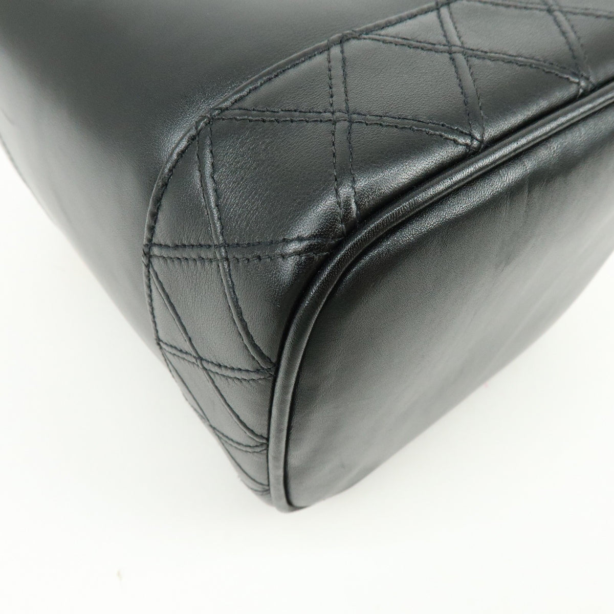 Chanel Vanity Leather Black Leather Handbag (Pre-Owned)