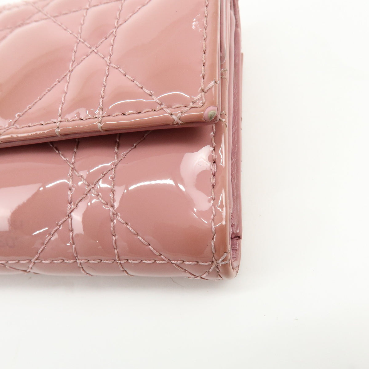 Christian Dior Lady Dior Cannage Quilt Leather Pink Patent_Leather Wallets Accessory (Pre-Owned)