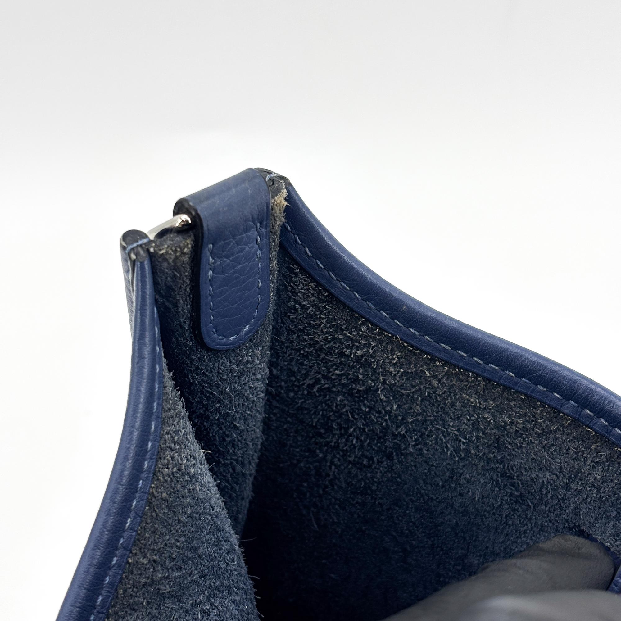 Hermes Evelyne Bag Gen Iii Clemence Blue Leather Handbag (Pre-Owned)