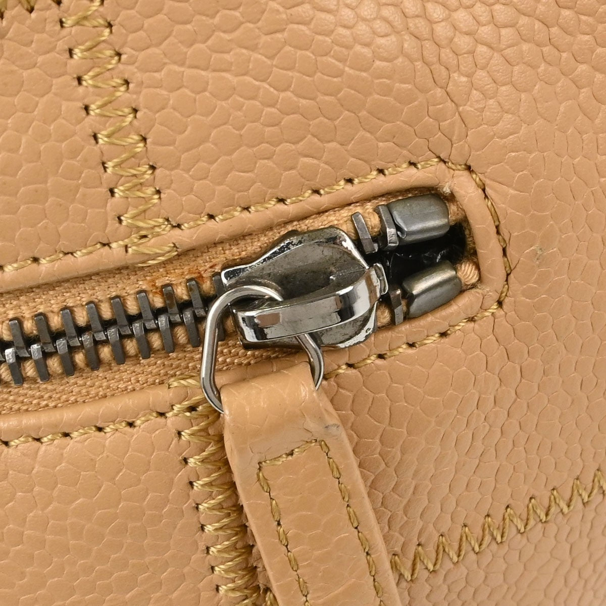 Chanel Square Stitch Shoulder Bag Quilted Caviar Beige Leather Shoulder Bag Bag (Pre-Owned)