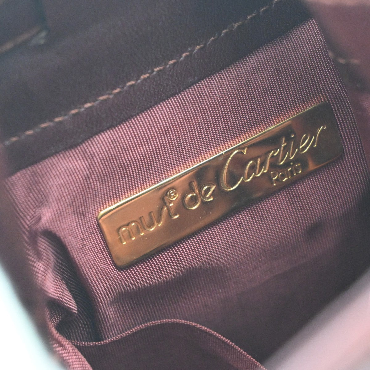 Cartier Must De Cartier Leather Burgundy Leather Shoulder Bag Bag (Pre-Owned)
