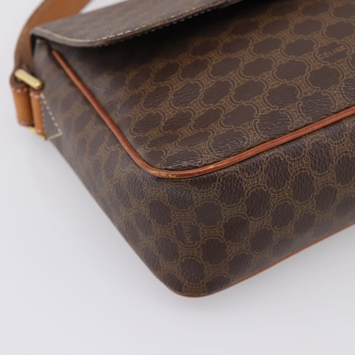 Celine Vintage Macadam Circle Logo Canvas And Leather Brown Canvas Shoulder Bag Bag (Pre-Owned)