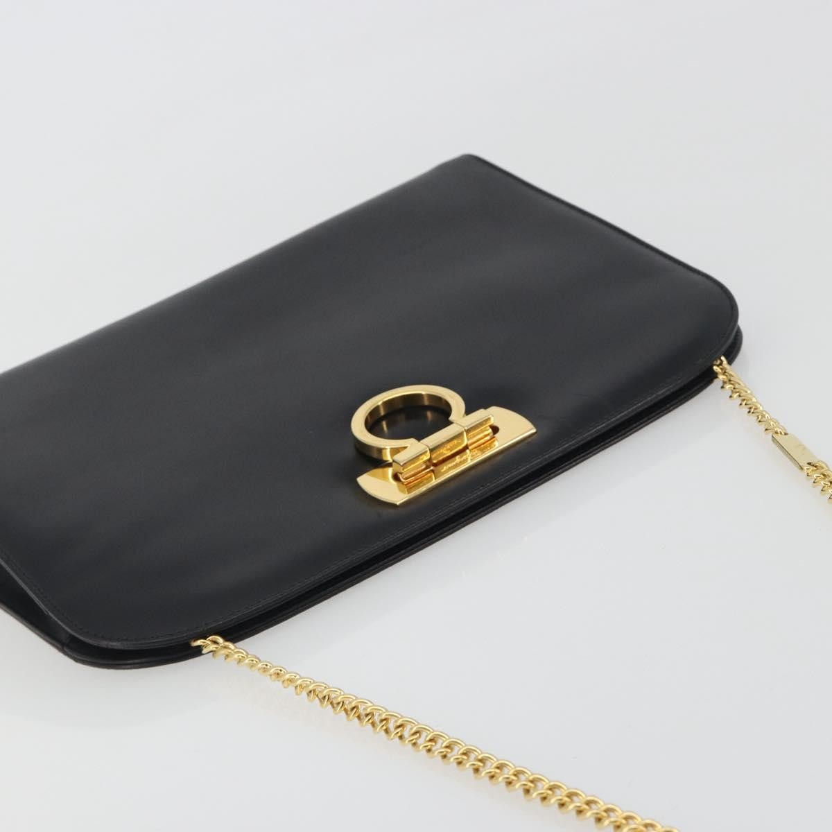 Salvatore Ferragamo Vintage Gancini Chain Leather Black Leather Shoulder Bag Bag (Pre-Owned)