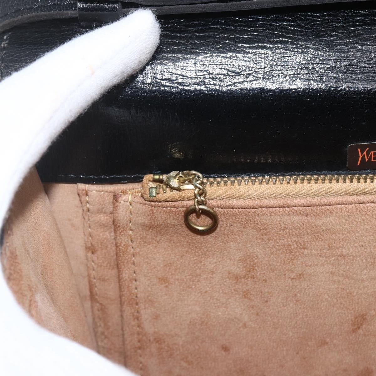 Saint Laurent Vintage Leather Black Leather Shoulder Bag Bag (Pre-Owned)