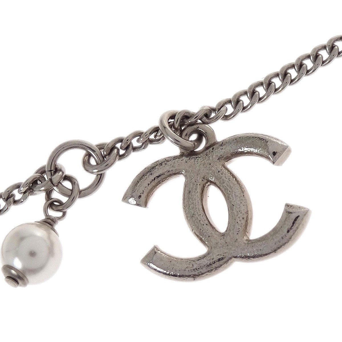 Chanel Vintage Cc Pendant Long Metal Silver Metal Necklace Jewelry (Pre-Owned)