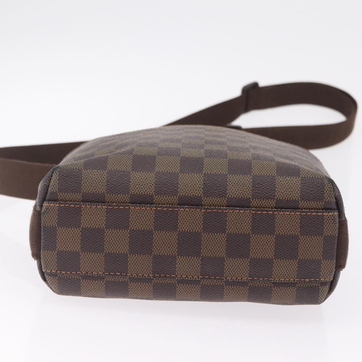 Louis Vuitton Trotteur Beaubourg Damier Brown Canvas Handbag (Pre-Owned)