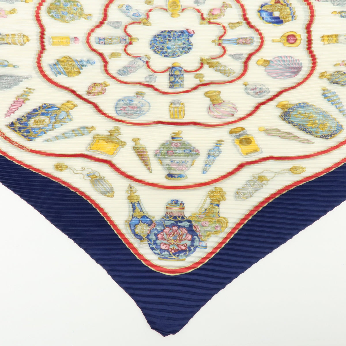 Hermes Carré 90 Pleated Silk Navy Silk Scarve & Shawl Accessory (Pre-Owned)