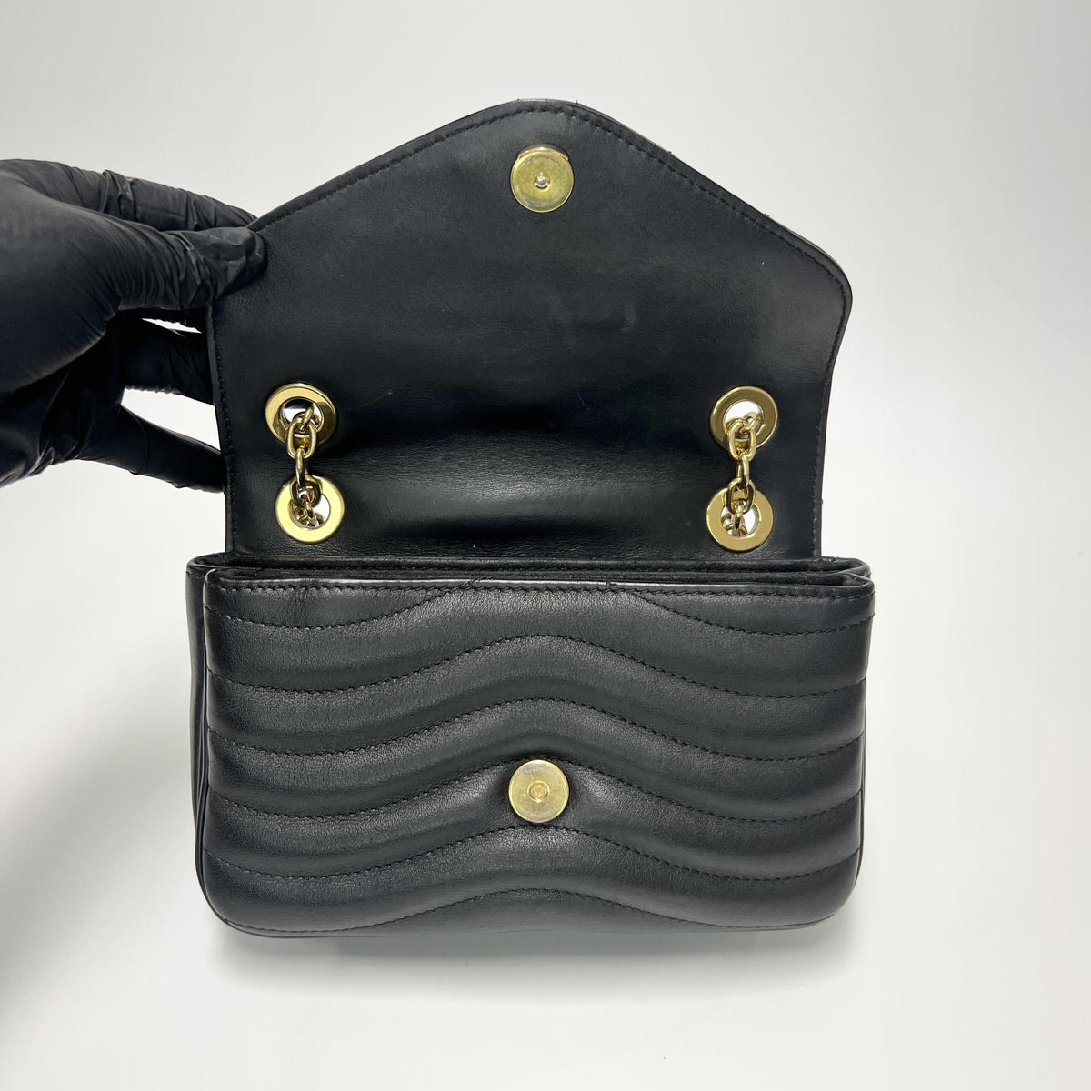 Louis Vuitton New Wave Chain Bag Nm Quilted Leather Black Leather Shoulder Bag Bag (Pre-Owned)