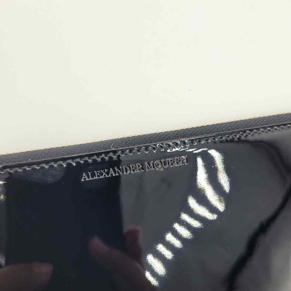 Alexander McQueen Women's Black Patent Leather Skull Charm Large Pouch