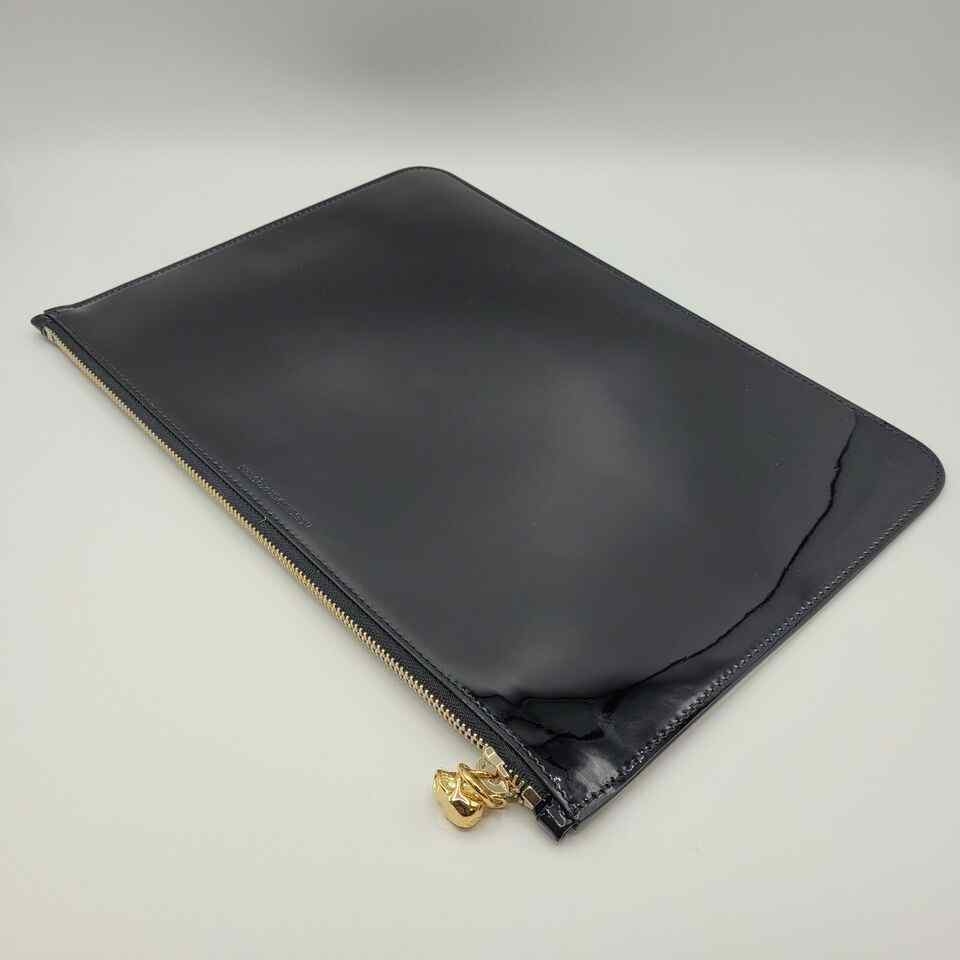 Alexander McQueen Women's Black Patent Leather Skull Charm Large Pouch
