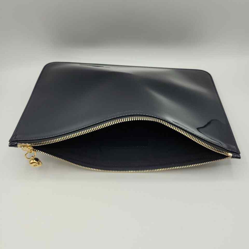 Alexander McQueen Women's Dark Navy Patent Leather Skull Large Pouch