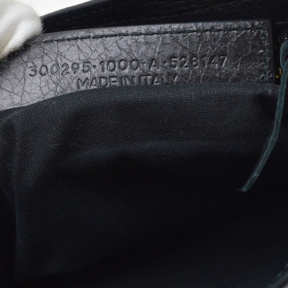 Balenciaga City Leather Black Leather Handbag (Pre-Owned)