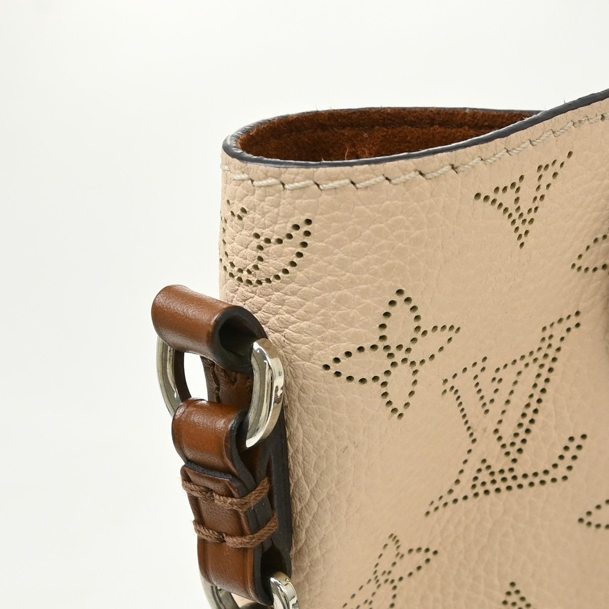Louis Vuitton Hina Mahina Leather Beige Leather Handbag (Pre-Owned)