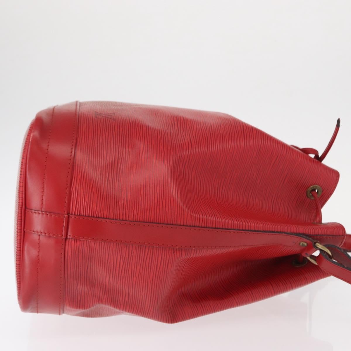 Louis Vuitton Noe Epi Leather Red Leather Shoulder Bag Bag (Pre-Owned)