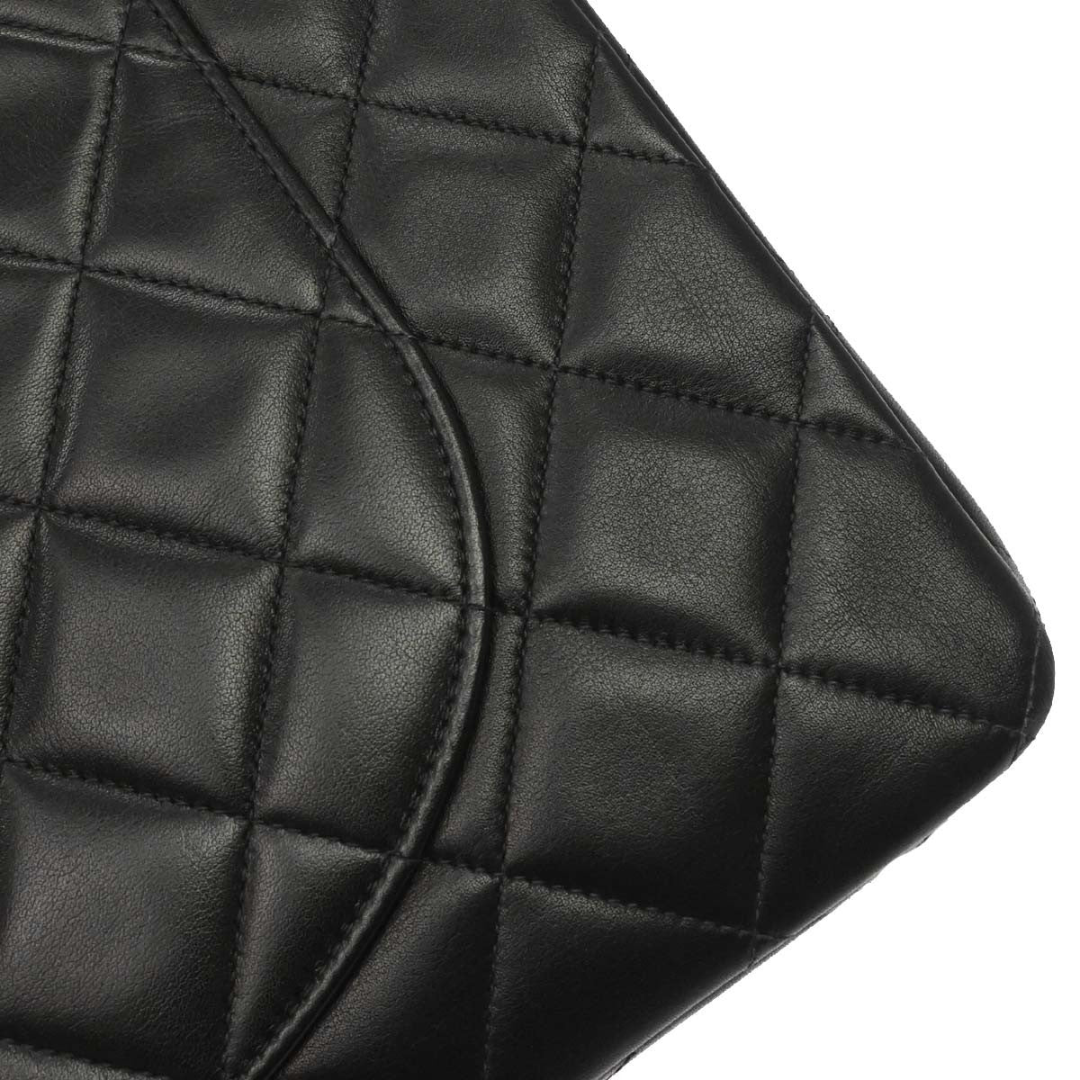 Chanel Vintage Cc Chain Flap Shoulder Quilted Lambskin Black Leather Handbag (Pre-Owned)