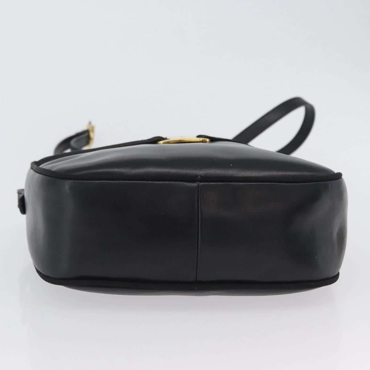 Salvatore Ferragamo Vara Bow Camera Leather Black Leather Shoulder Bag Bag (Pre-Owned)