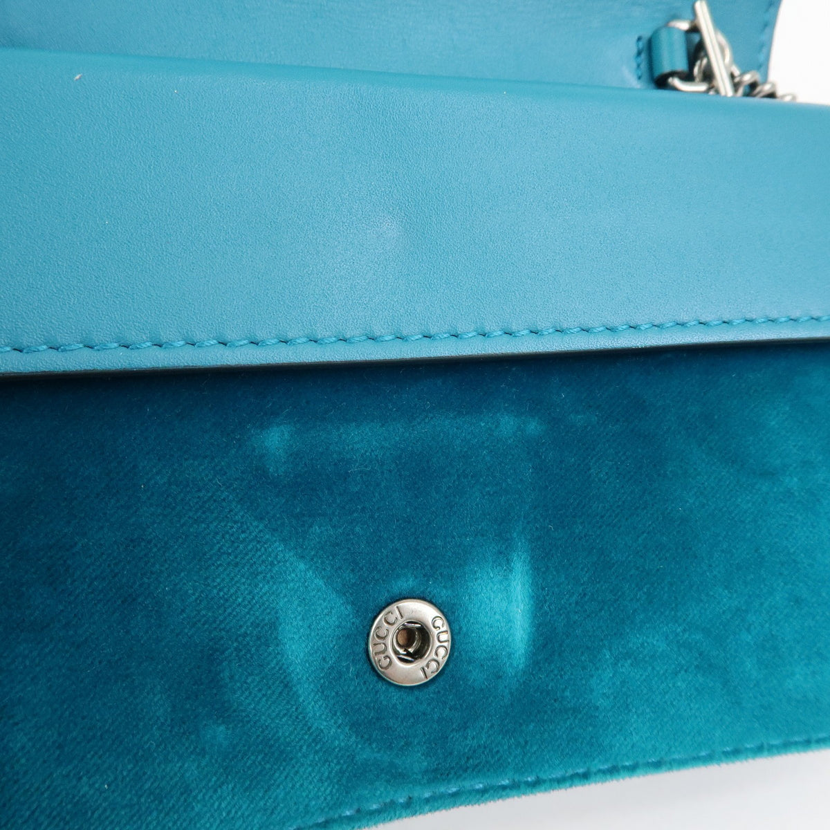 Gucci Dionysus Velvet Green Velvet Handbag (Pre-Owned)