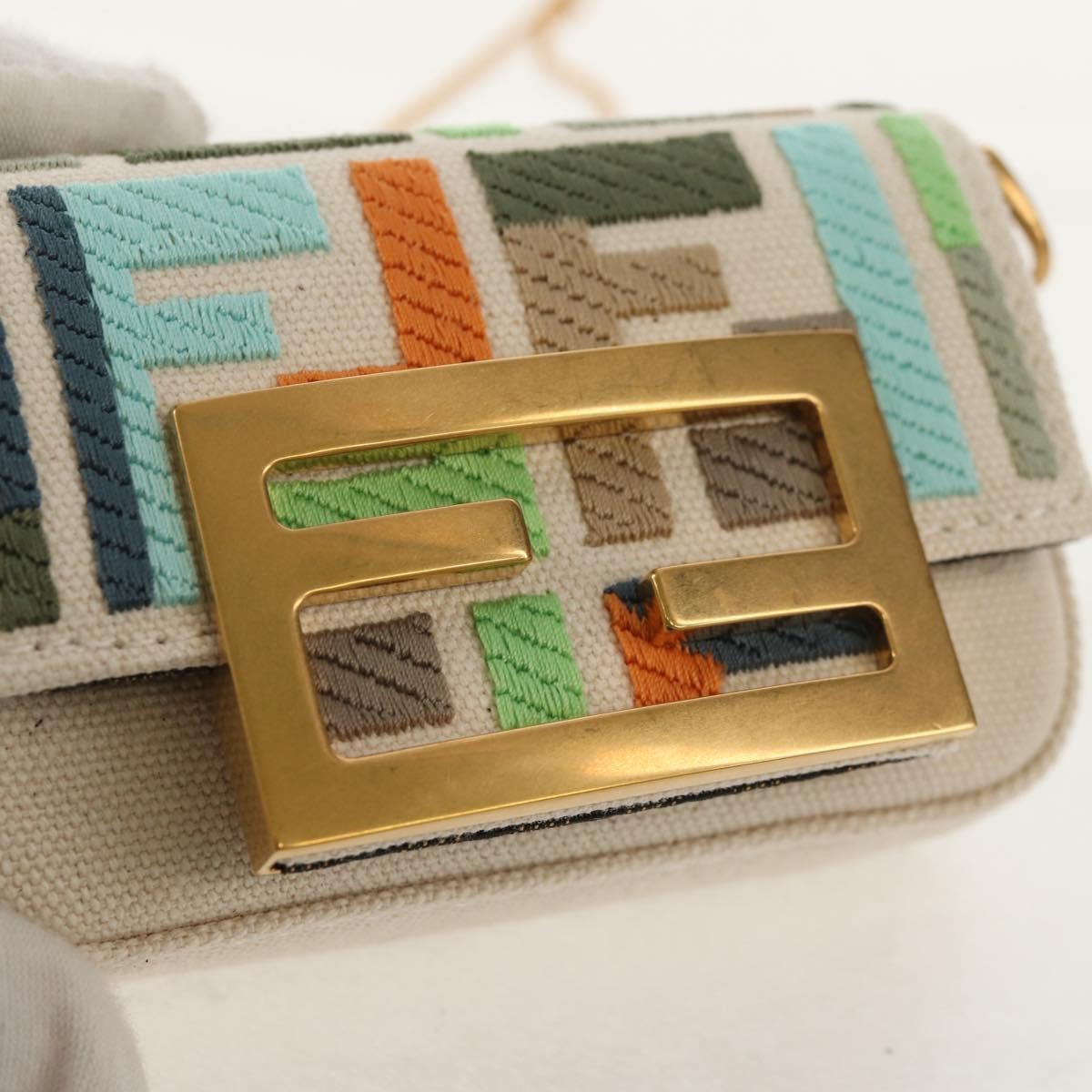 Fendi Chain Baguette Charm Zucca Embroidered Canvas Multicolour Canvas Shoulder Bag Bag (Pre-Owned)