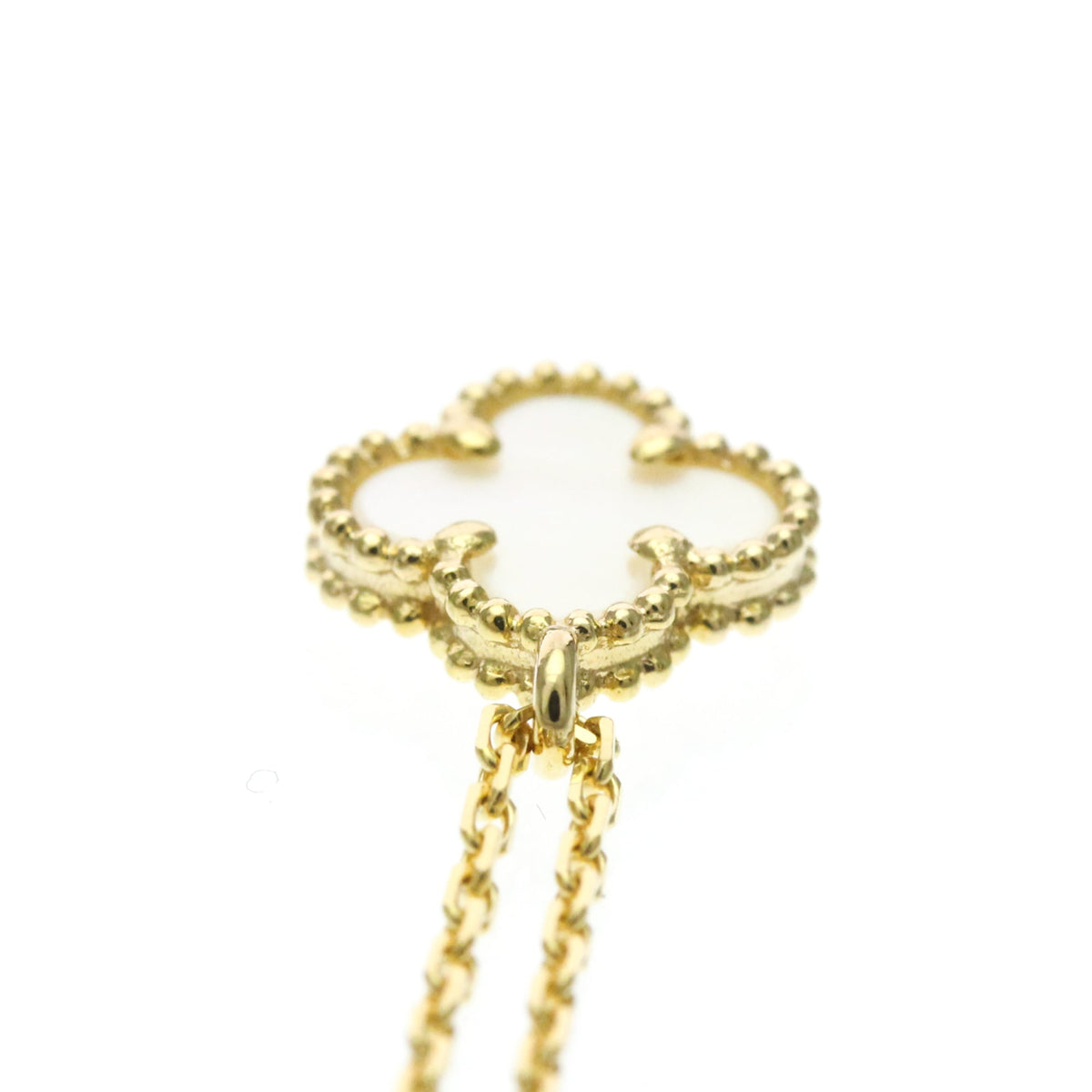 Van Cleef & Arpels Sweet Alhambra Pendant 18K Yellow Gold And Mother Of Pearl Gold Yellow_Gold Necklace Jewelry (Pre-Owned)