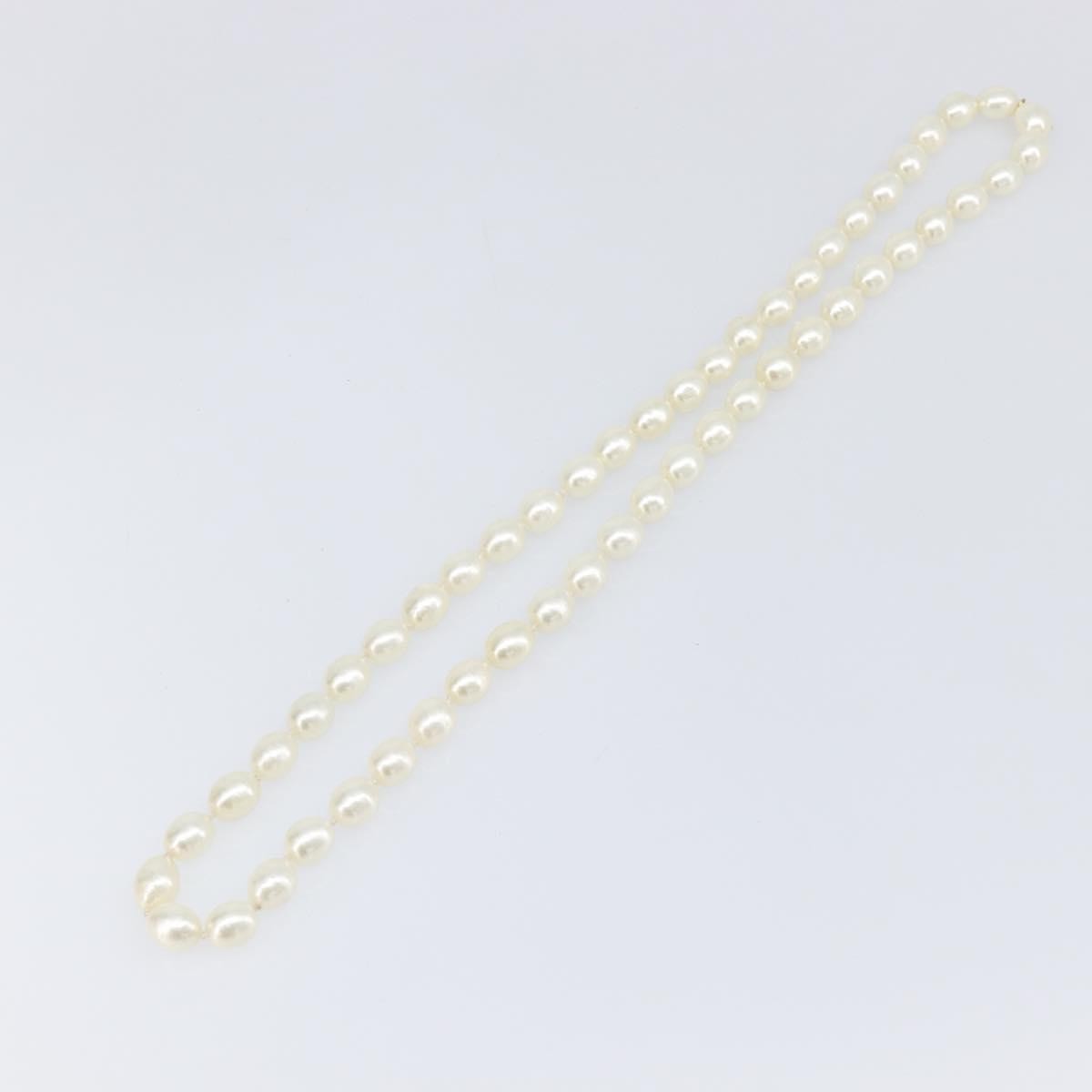 Chanel Cc Pearl Metal And Pearls White Pearl Necklace Jewelry (Pre-Owned)