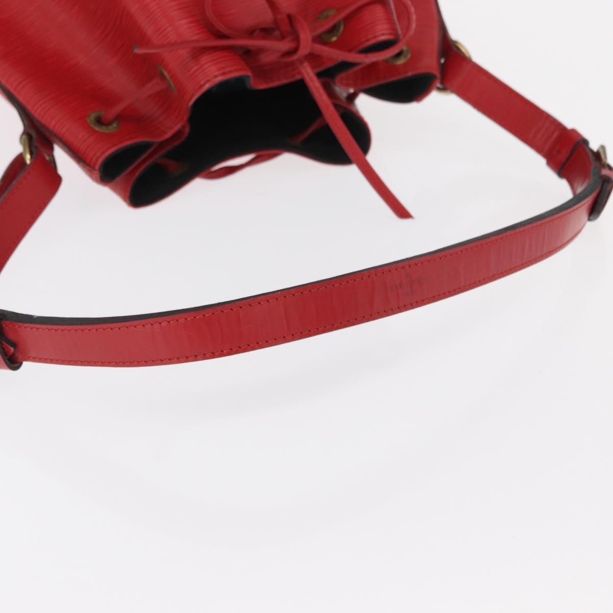 Louis Vuitton Noe Epi Leather Red Leather Shoulder Bag Bag (Pre-Owned)