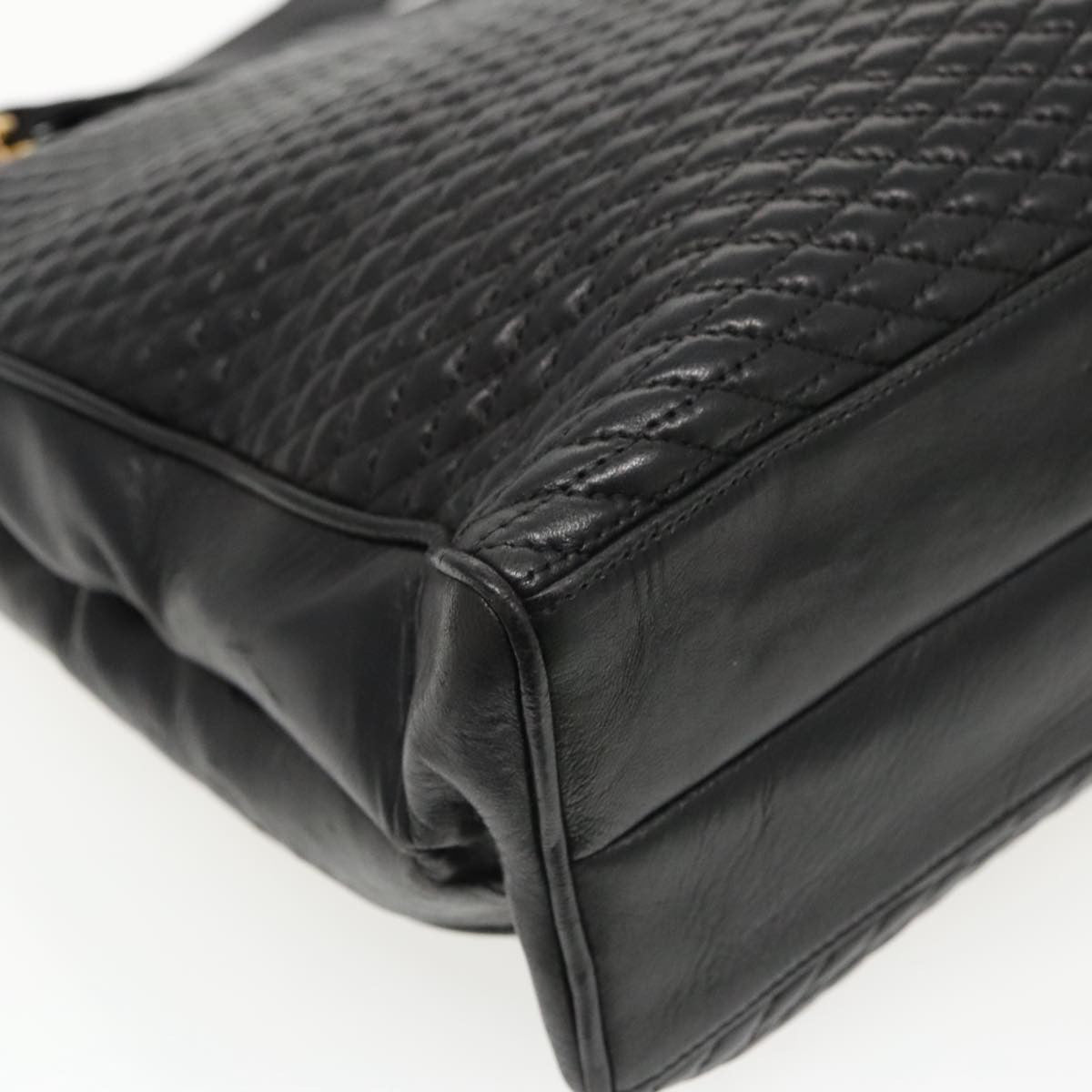 Bally Vintage Quilted Leather Black Leather Shoulder Bag Bag (Pre-Owned)