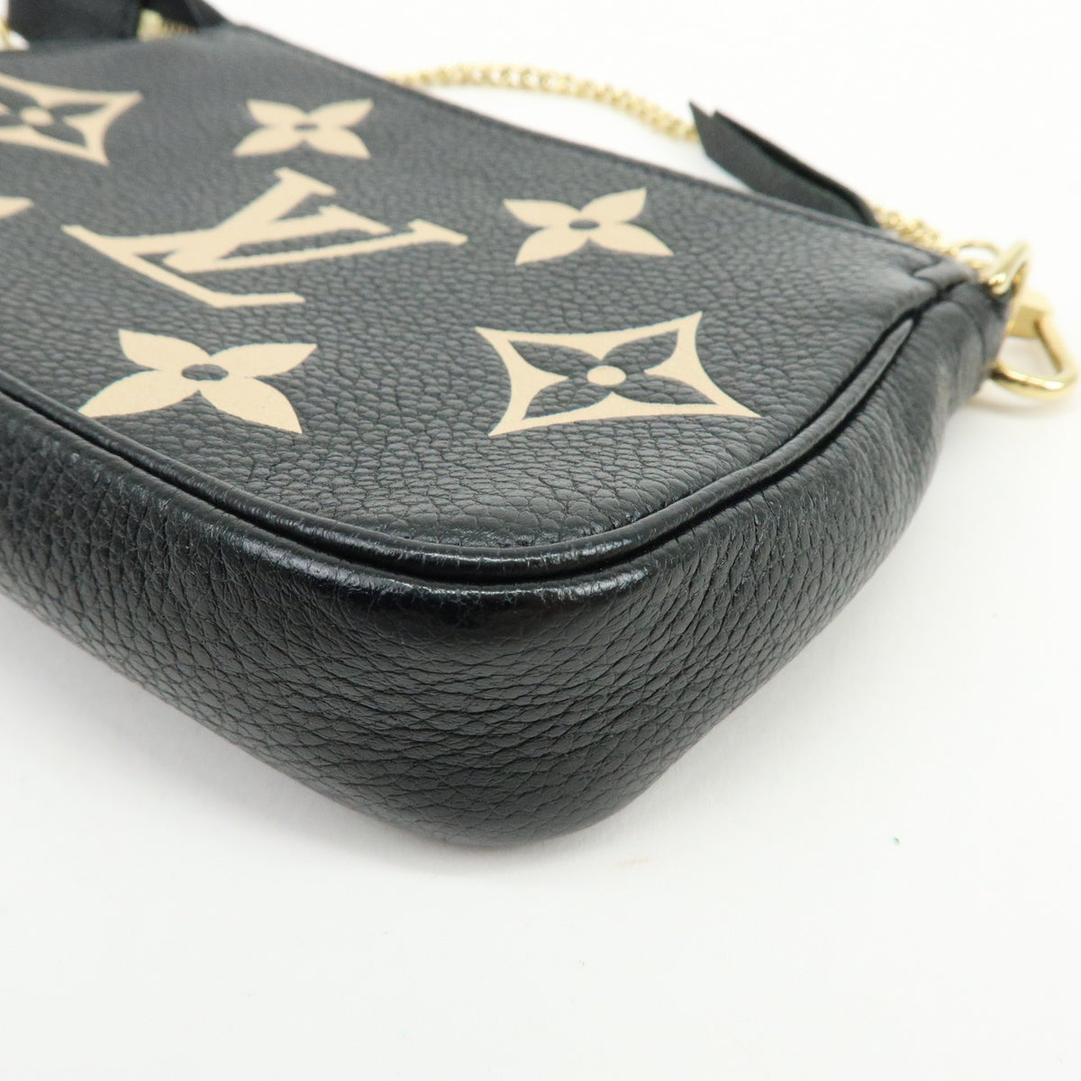 Louis Vuitton Pochette Accessoires Bicolor Monogram Empreinte Giant Black Leather Clutche & Pouche Bag (Pre-Owned)