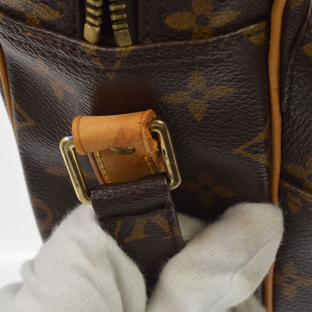 Louis Vuitton Nil Shoulder Bag Monogram Canvas Brown Canvas Shoulder Bag Bag (Pre-Owned)