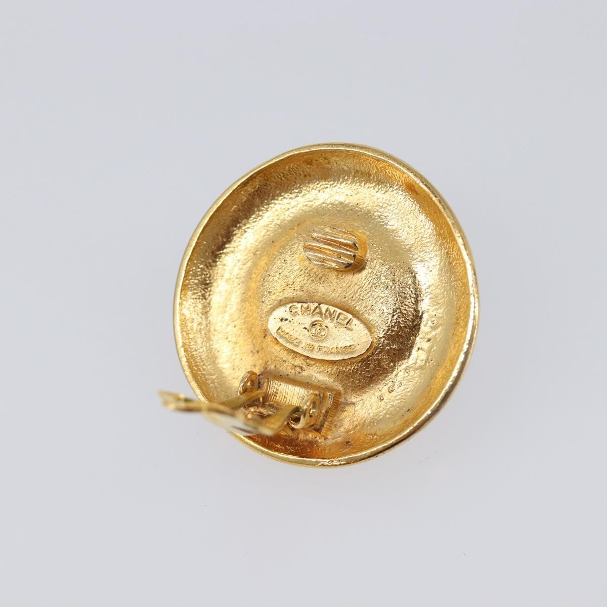 Chanel Vintage Cc Round Clip-On Metal With Gripoix Gold Metal Earrings Jewelry (Pre-Owned)