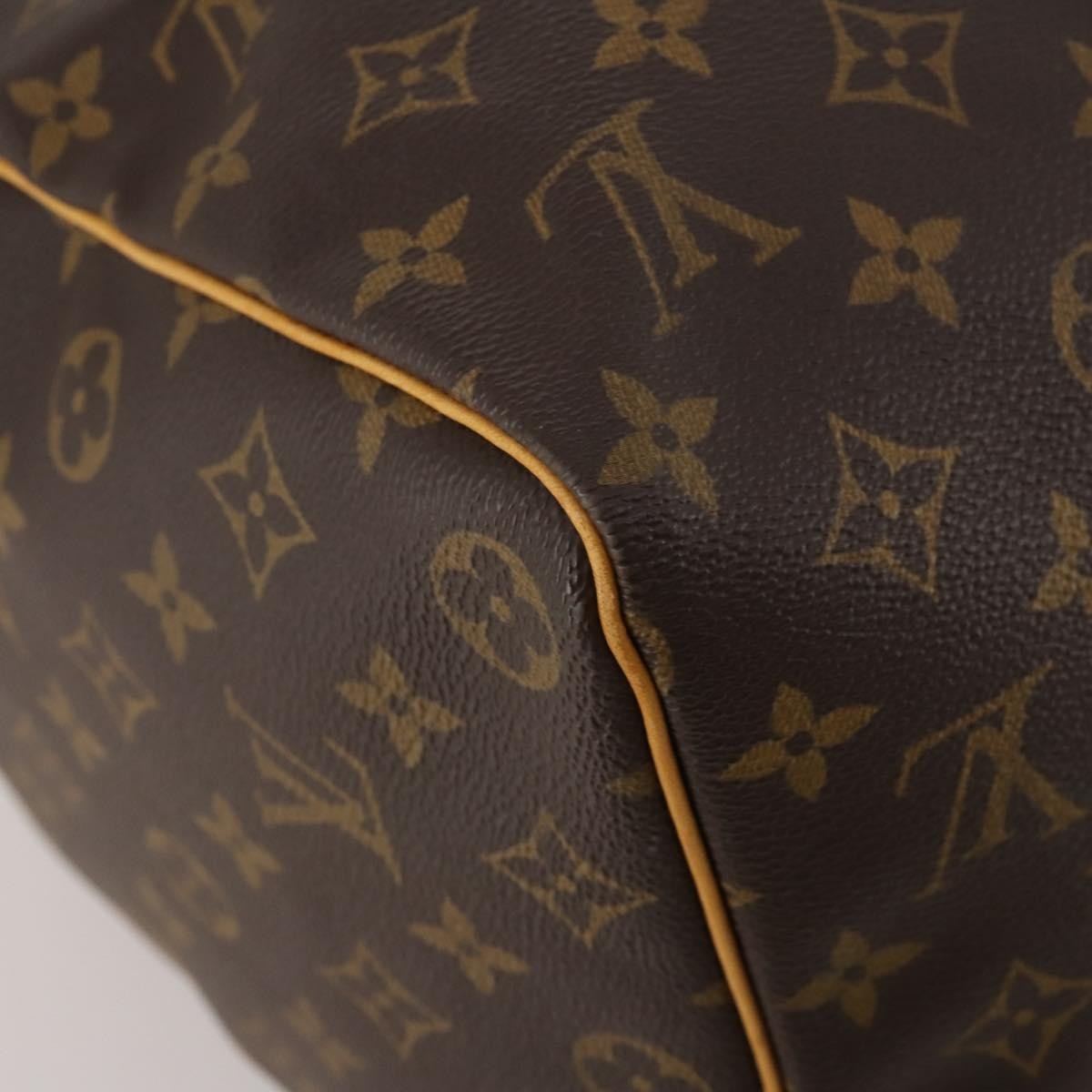 Louis Vuitton Keepall Monogram Canvas Brown Canvas Travel Bag Bag (Pre-Owned)