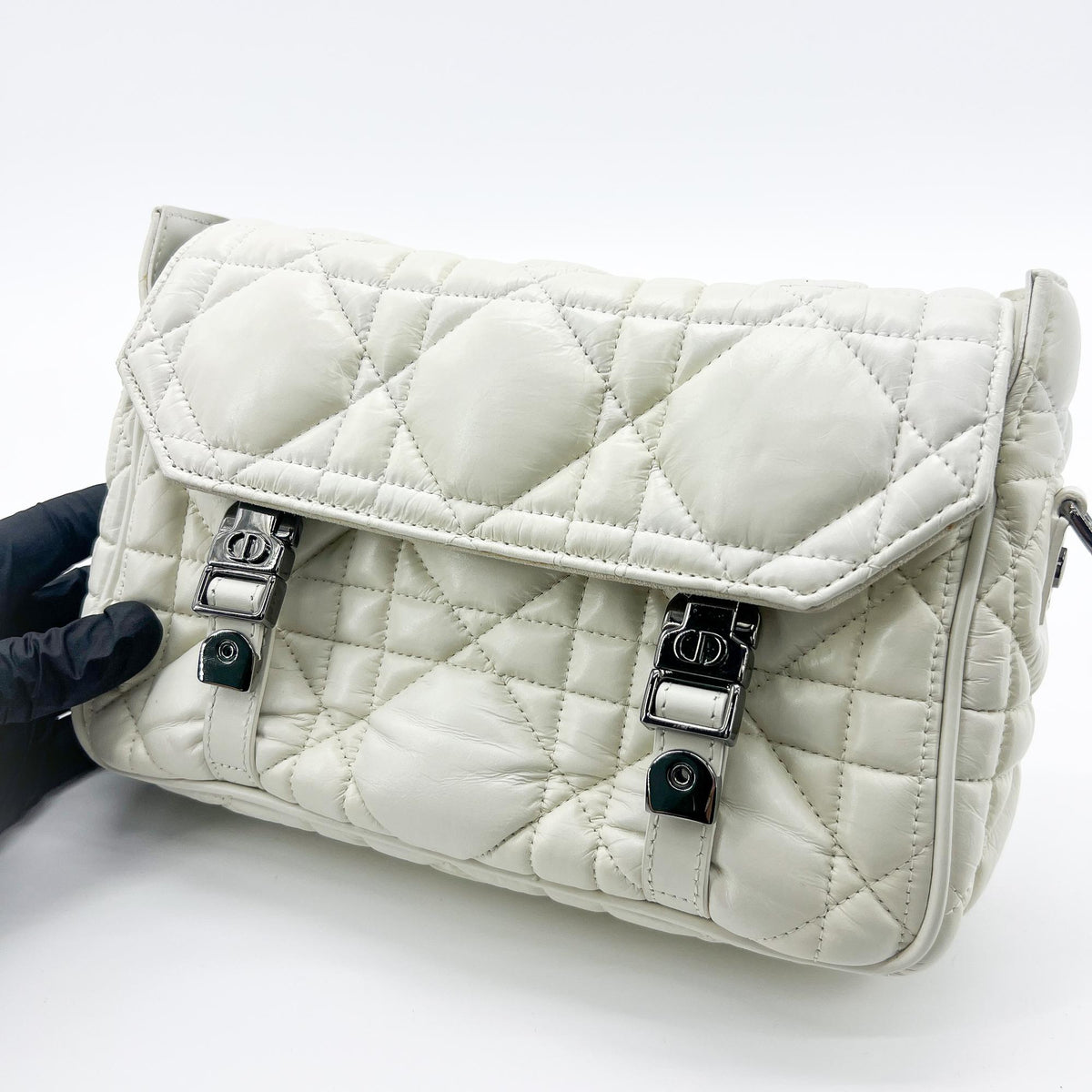 Christian Dior Diorcamp Messenger Padded Macrocannage Quilt Calfskin White Leather Shoulder Bag Bag (Pre-Owned)