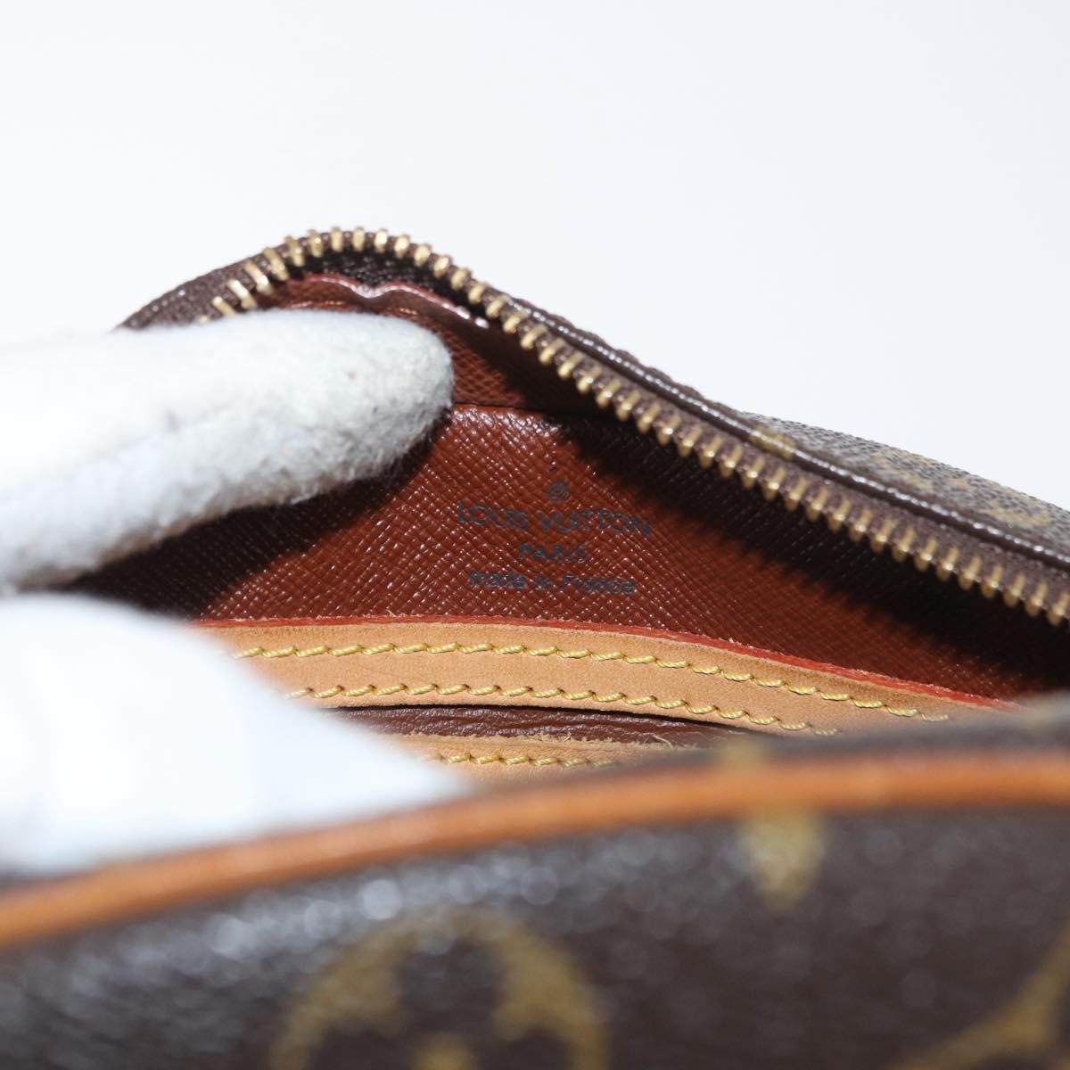 Louis Vuitton Blois Monogram Canvas Brown Canvas Handbag (Pre-Owned)