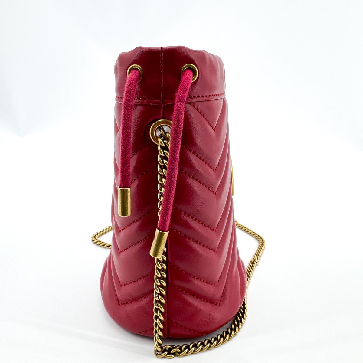 Gucci Gg Marmont Bucket Matelasse Leather Red Leather Shoulder Bag Bag (Pre-Owned)