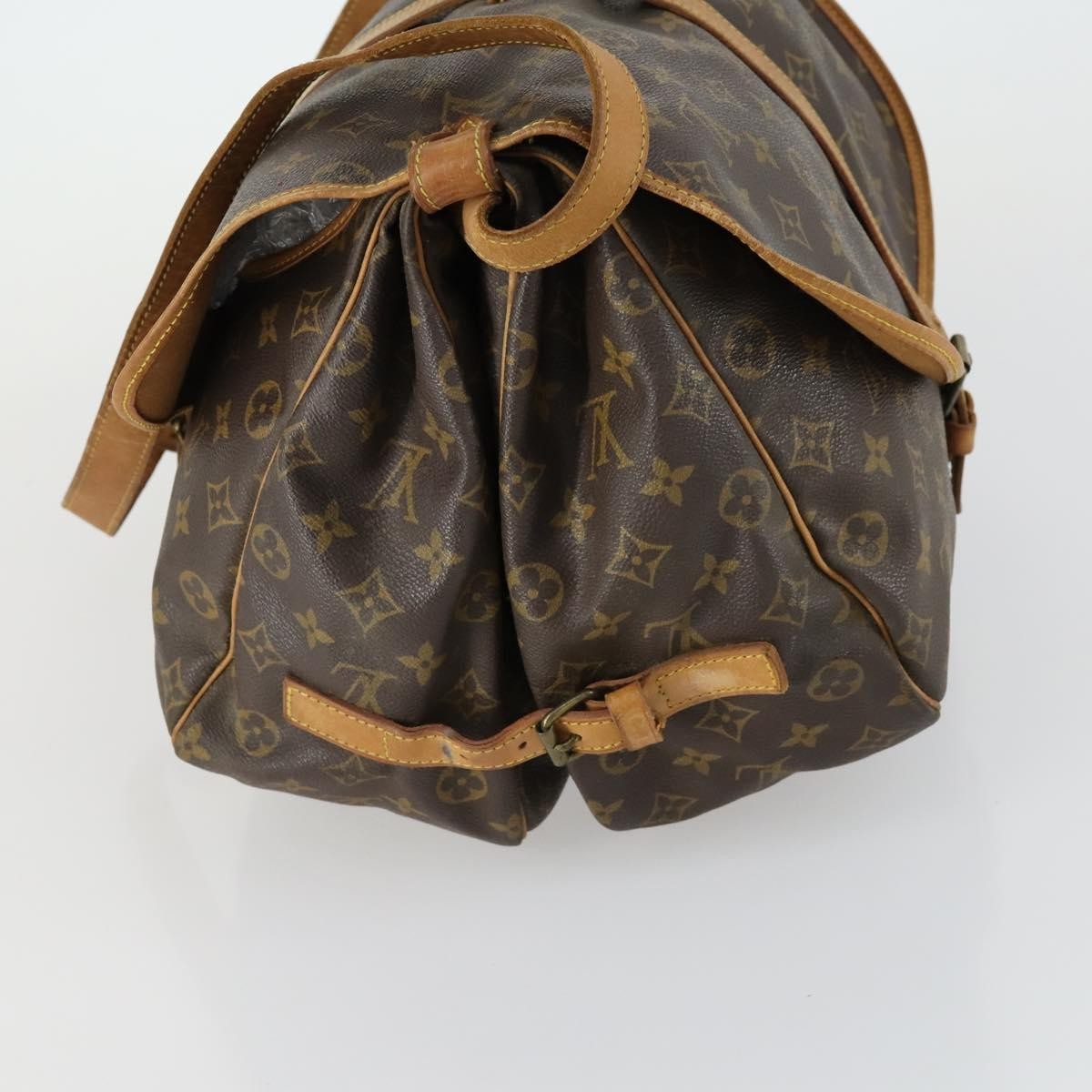 Louis Vuitton Saumur Monogram Canvas Brown Canvas Shoulder Bag Bag (Pre-Owned)