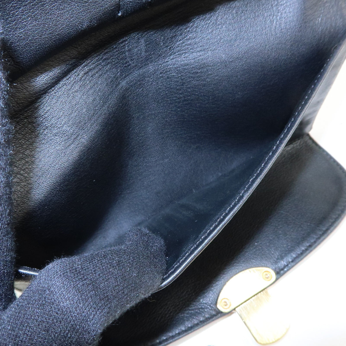 Louis Vuitton Amelia Mahina Leather Black Leather Wallets Accessory (Pre-Owned)