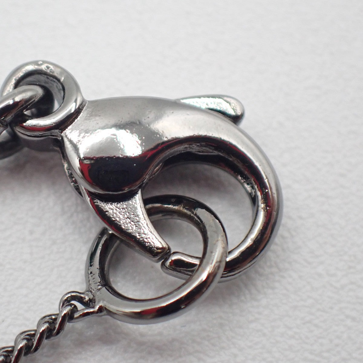 Chanel Cc Flower Ladybug Silver Plated And Acrylic Silver Metal Necklace Jewelry (Pre-Owned)