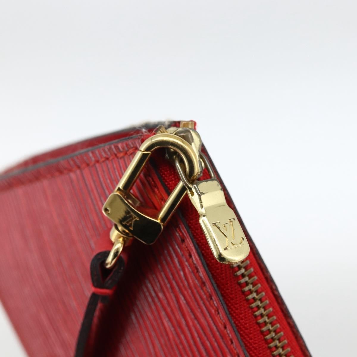 Louis Vuitton Pochette Accessoires Epi Leather Red Leather Clutche & Pouche Bag (Pre-Owned)