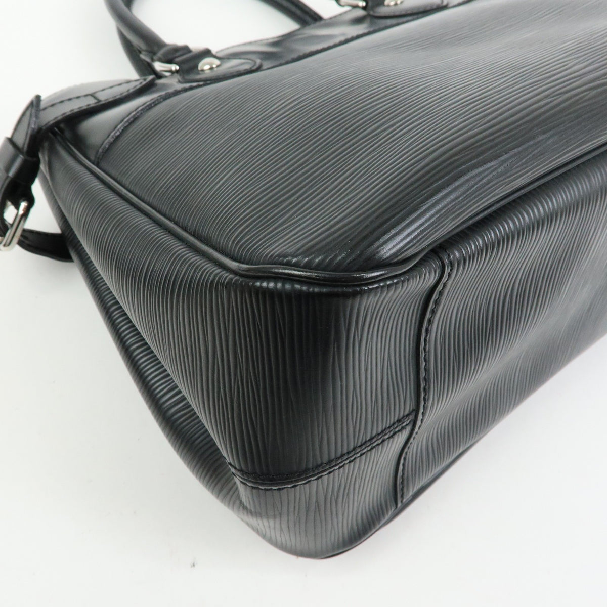 Louis Vuitton Passy Epi Leather Black Leather Tote Bag Bag (Pre-Owned)