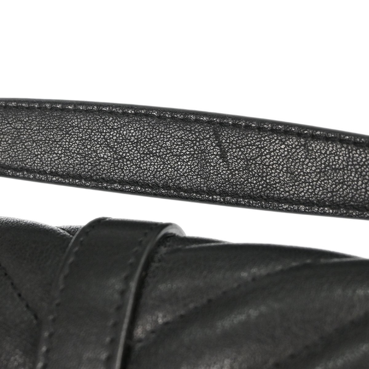 Saint Laurent Classic Monogram College Matelasse Chevron Leather Black Leather Handbag (Pre-Owned)