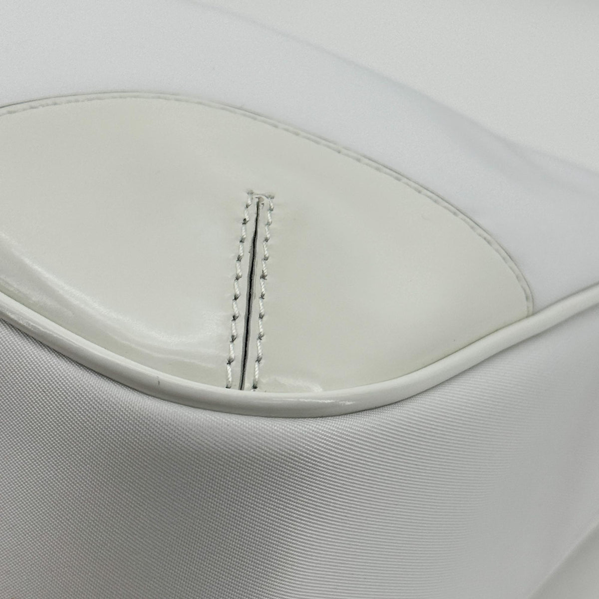 Prada Re-Edition 2004 Nylon And Leather White Nylon Shoulder Bag Bag (Pre-Owned)
